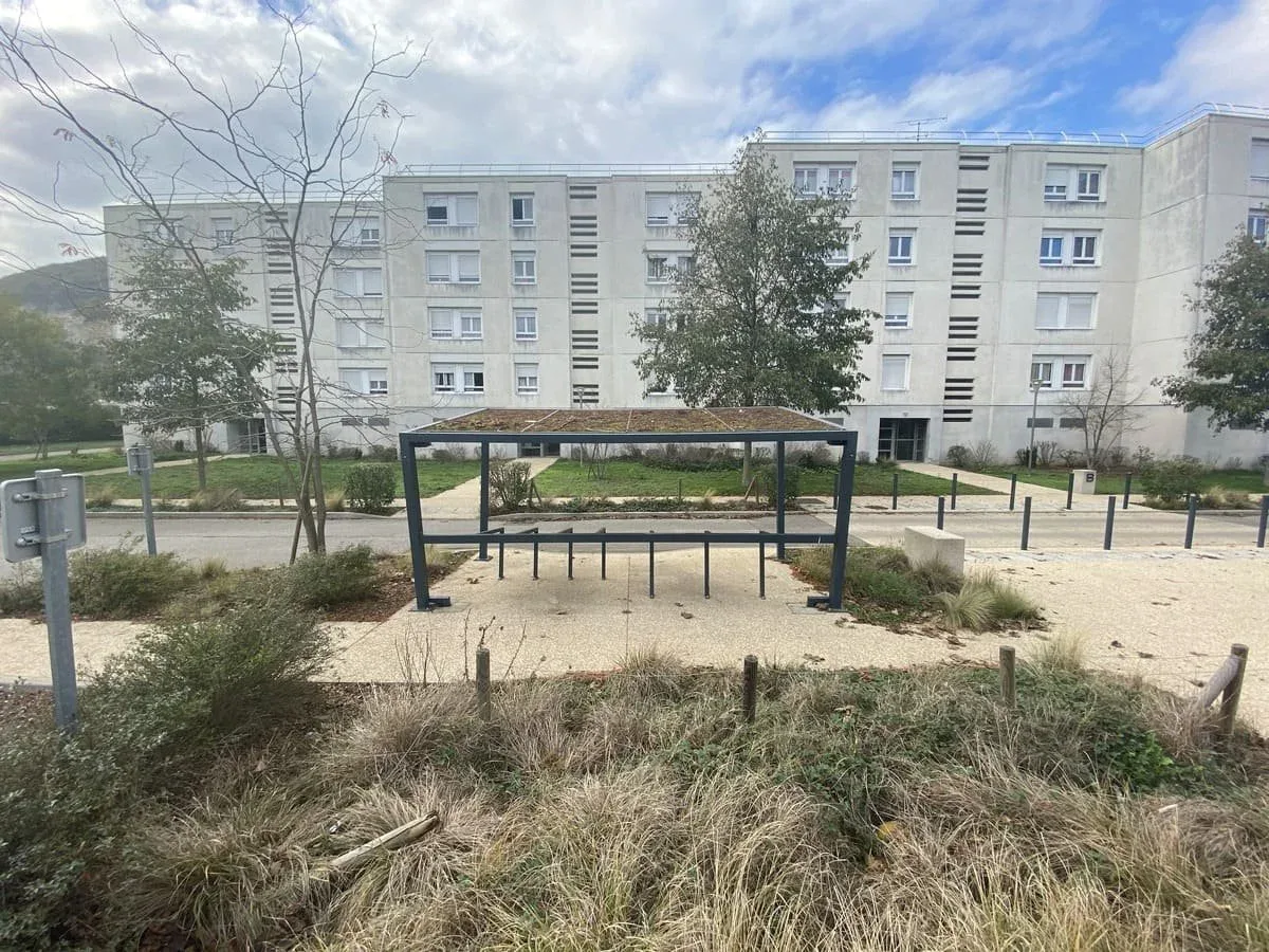 Un de nos abris vélos déployé pour une copropriété.